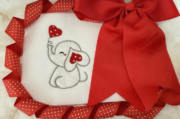 Lovie the Elephant: A Design Review for Personalized Gift Crafters
